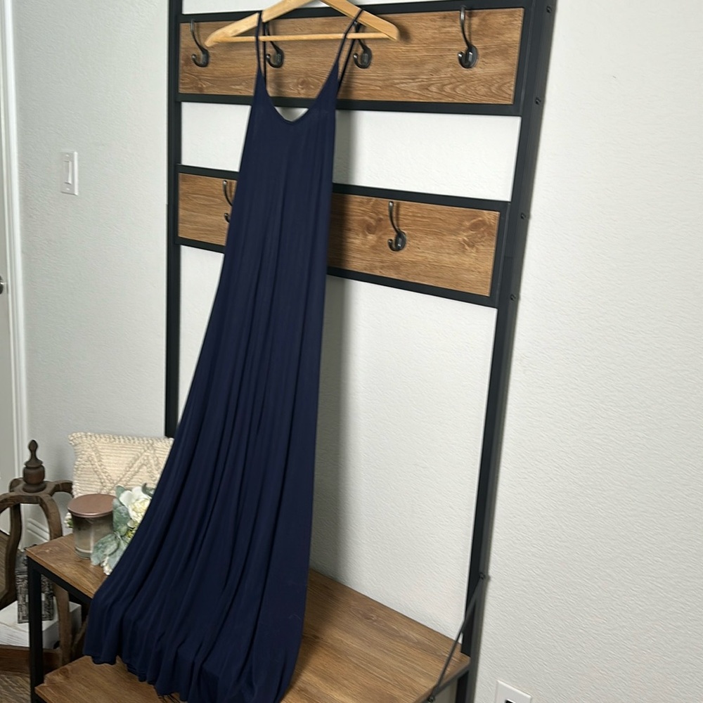 Women’s Navy spaghetti strap stretch maxi dress - size Medium; worn once!